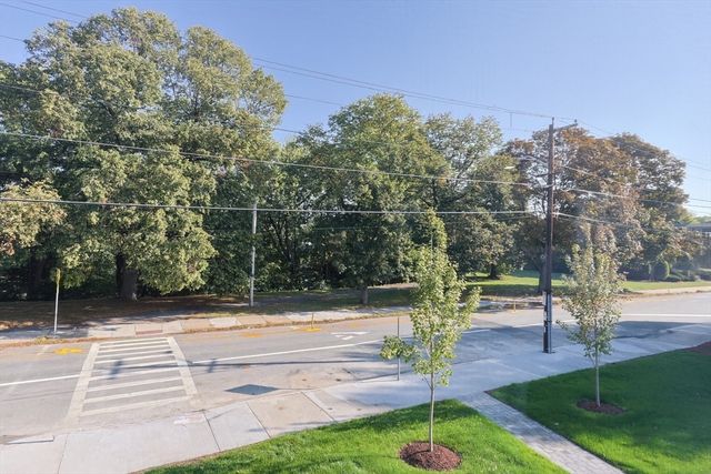 54 South St 2, Medford, MA 02155