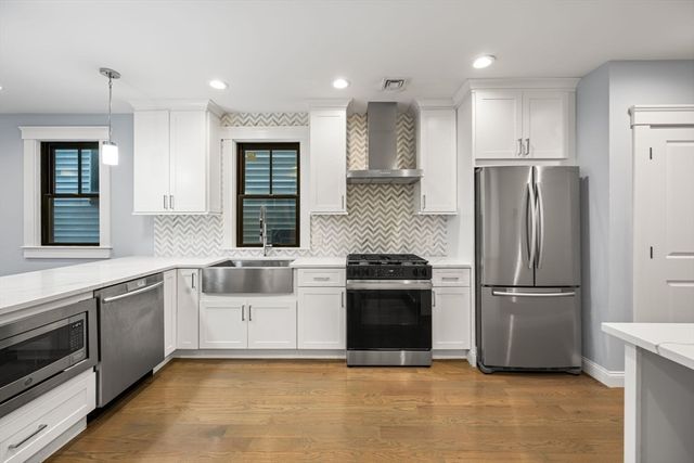 229 E Eagle St 2, Boston, MA 02128