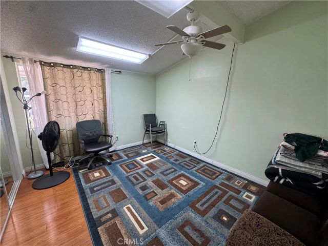 8740 Winnetka, Los Angeles, CA 91324