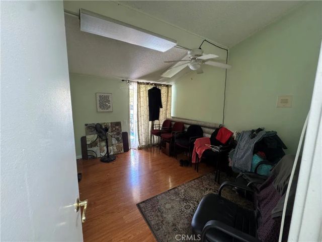 8740 Winnetka, Los Angeles, CA 91324