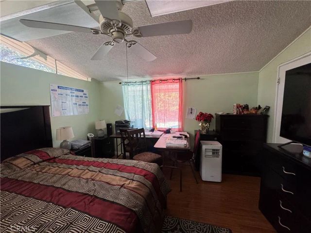 8740 Winnetka, Los Angeles, CA 91324