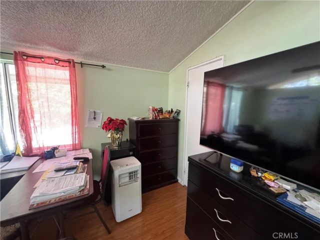 8740 Winnetka, Los Angeles, CA 91324