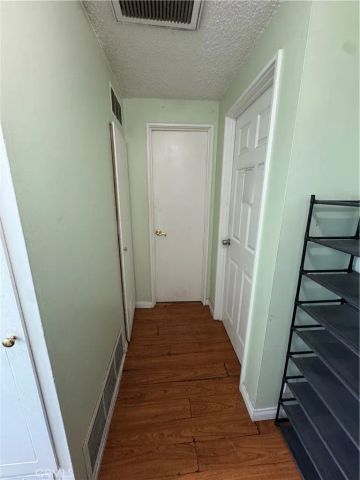 8740 Winnetka, Los Angeles, CA 91324