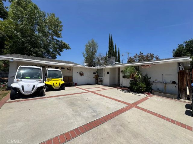 8740 Winnetka, Los Angeles, CA 91324