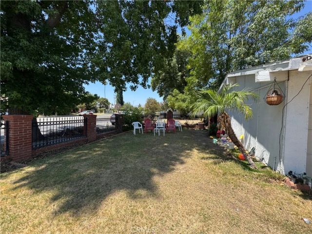 8740 Winnetka, Los Angeles, CA 91324