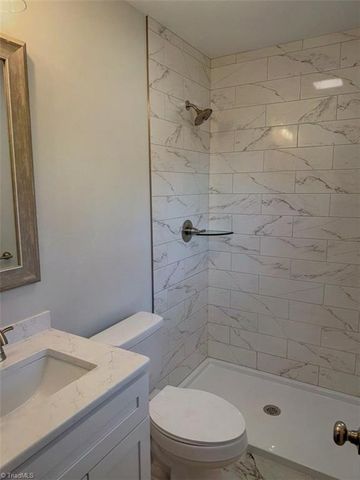 7700 Watkins Ford Road, Kernersville, NC 27284