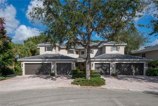 7103 Pond Cypress CT 101, Naples, FL 34109