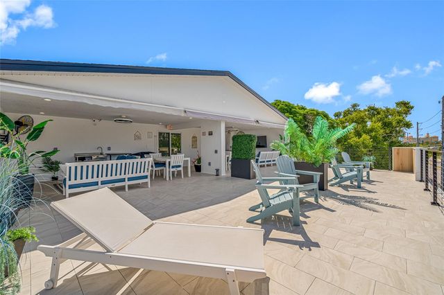 527 N GARDEN AVENUE Unit South, Clearwater, FL 33755