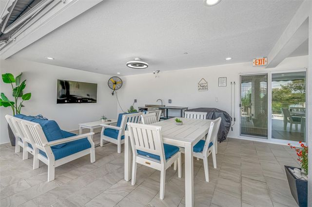 527 N GARDEN AVENUE Unit South, Clearwater, FL 33755