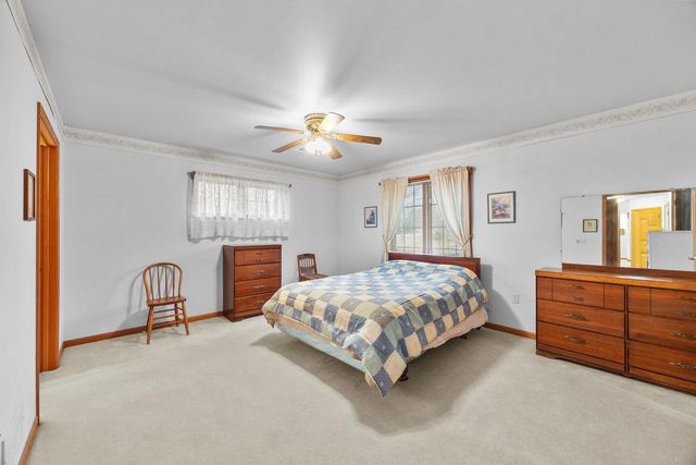 2000 LILAC LANE, Stevens Point, WI 54482