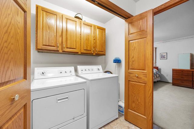 2000 LILAC LANE, Stevens Point, WI 54482