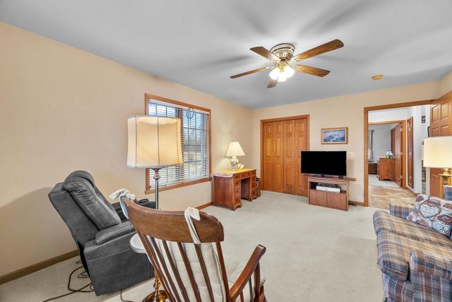 2000 LILAC LANE, Stevens Point, WI 54482