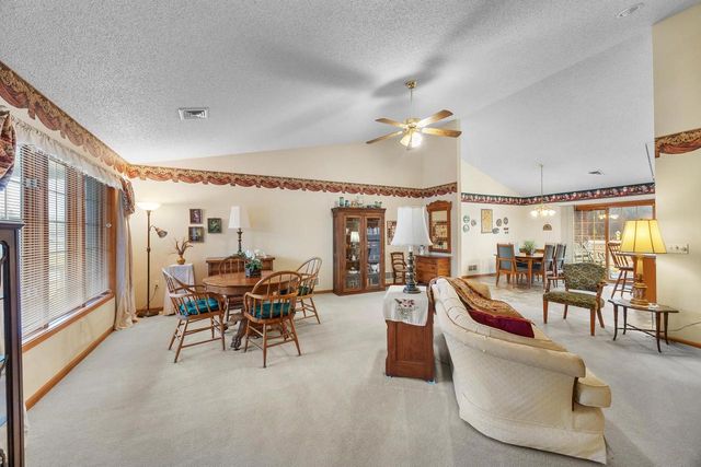 2000 LILAC LANE, Stevens Point, WI 54482