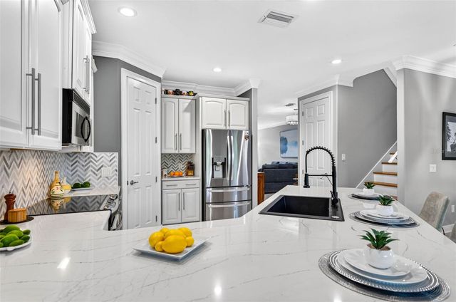 10324 SAVILLE ROWE LANE, Tampa, FL 33626