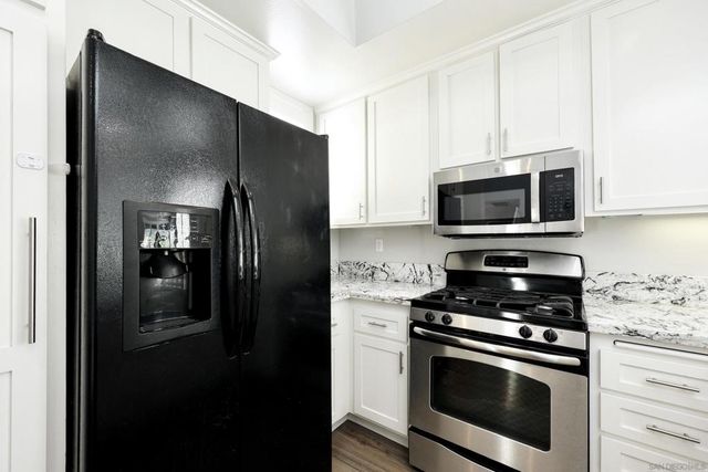 3140 Castelar Court 202, Corona, CA 92882