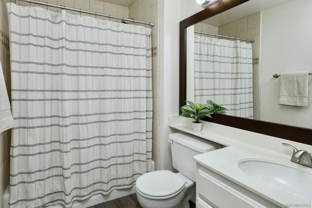 3140 Castelar Court 202, Corona, CA 92882