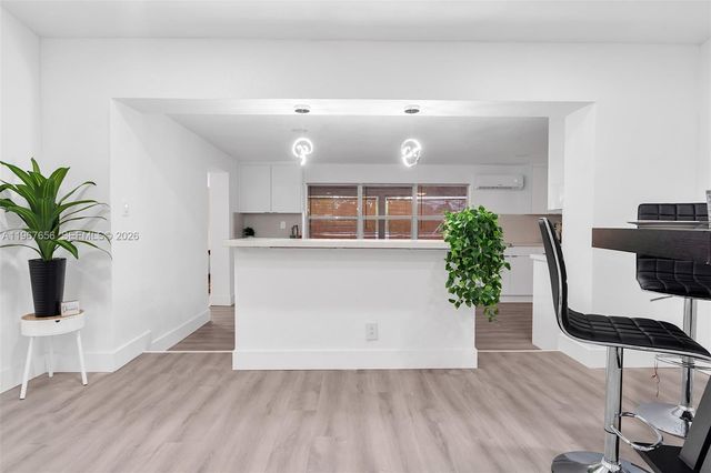 658 SW 1st Ct, Boynton Beach, FL 33426