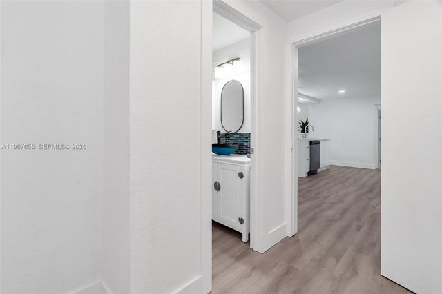 658 SW 1st Ct, Boynton Beach, FL 33426