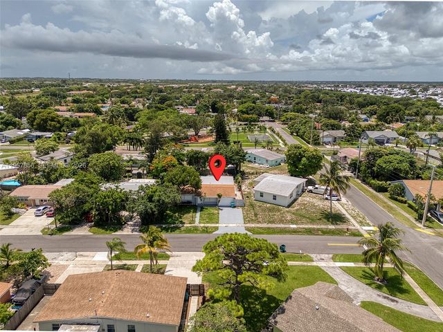 658 SW 1st Ct, Boynton Beach, FL 33426