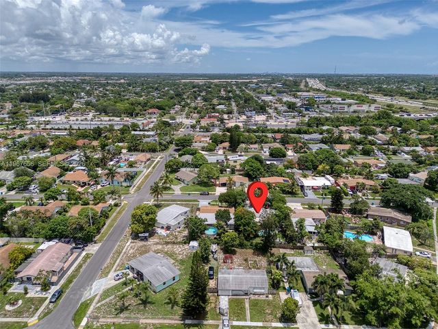 658 SW 1st Ct, Boynton Beach, FL 33426