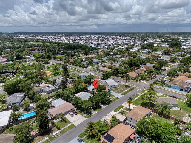 658 SW 1st Ct, Boynton Beach, FL 33426