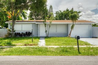 658 SW 1st Ct, Boynton Beach, FL 33426