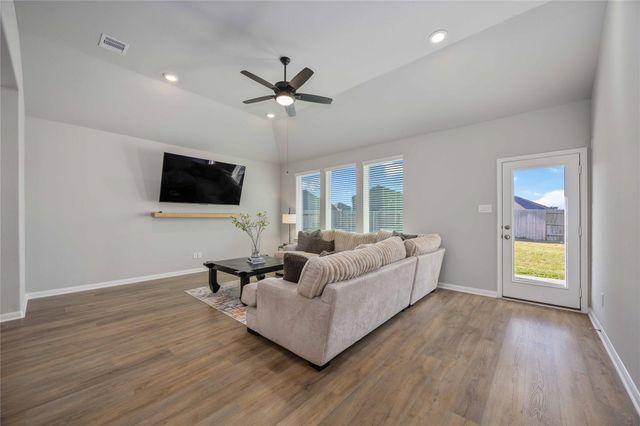 19319 Palfrey Prairie Trail, Tomball, TX 77377