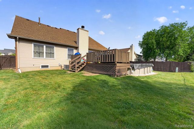 27681 Mill Creek Drive, Brownstown, MI 48183