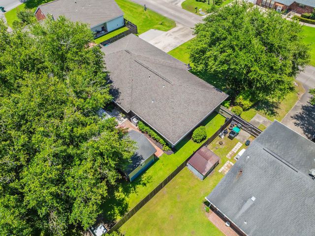 102 East Oaklawn Drive, Thibodaux, LA 70301