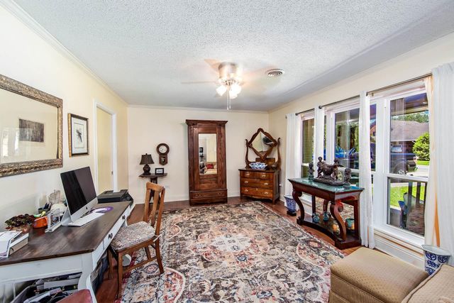 102 East Oaklawn Drive, Thibodaux, LA 70301