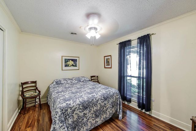 102 East Oaklawn Drive, Thibodaux, LA 70301