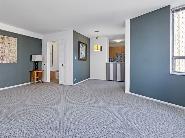 5701 N Sheridan Road 6D, Chicago, IL 60660