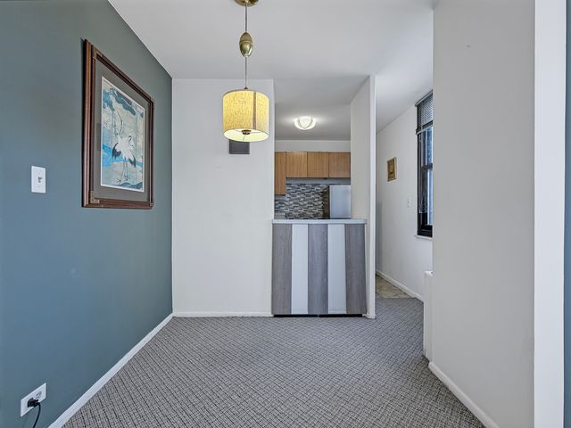 5701 N Sheridan Road 6D, Chicago, IL 60660