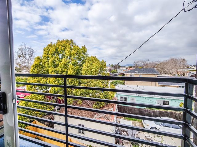 3811 Exposition Street 2, Los Angeles, CA 90016