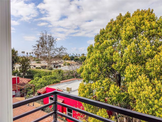 3811 Exposition Street 2, Los Angeles, CA 90016