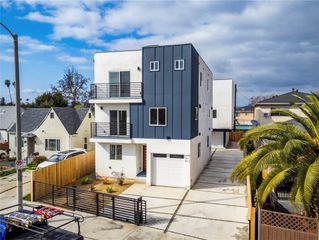 3811 Exposition Street 2, Los Angeles, CA 90016