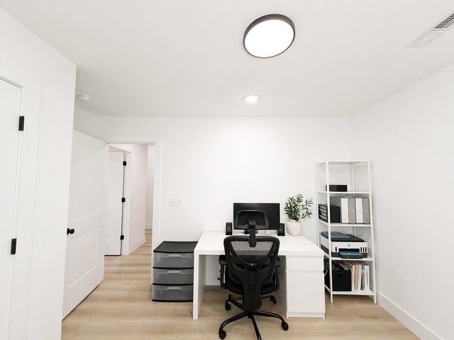 712 Barkwood Ct, Boiling Springs, SC 29316