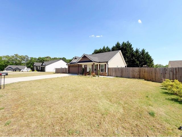 712 Barkwood Ct, Boiling Springs, SC 29316