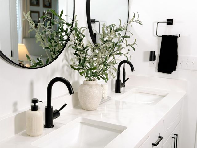 712 Barkwood Ct, Boiling Springs, SC 29316