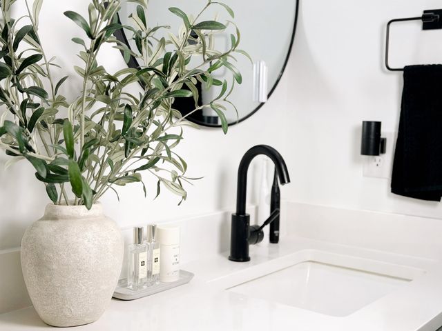 712 Barkwood Ct, Boiling Springs, SC 29316