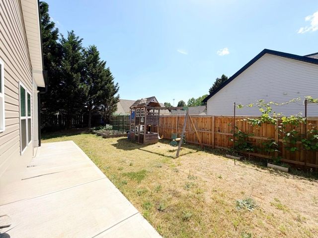 712 Barkwood Ct, Boiling Springs, SC 29316