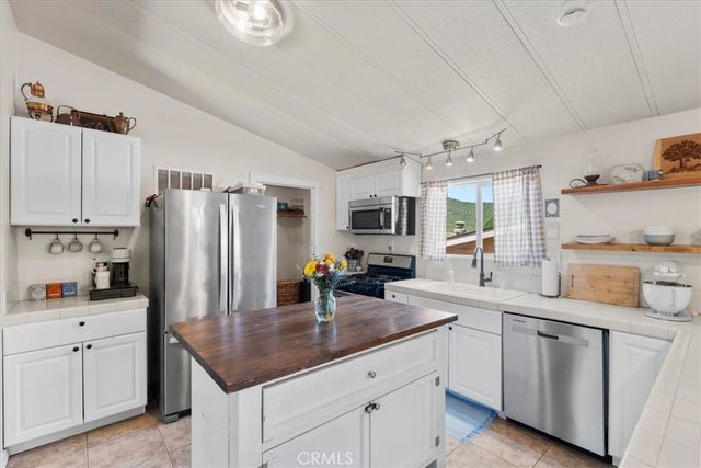 24835 Split Rail, Wildomar, CA 92595