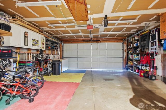 1835 Statehouse Court, Sugarcreek Twp, OH 45305