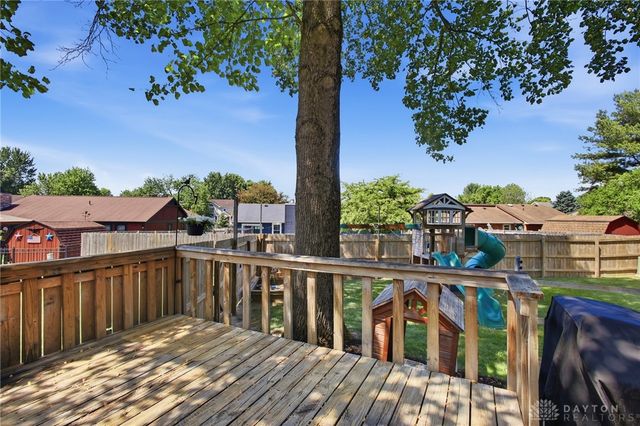 1835 Statehouse Court, Sugarcreek Twp, OH 45305