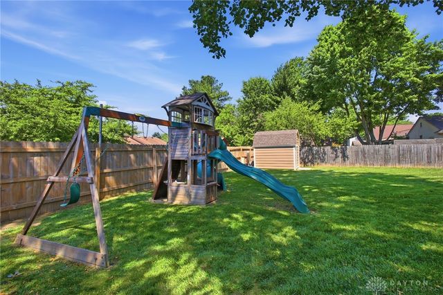 1835 Statehouse Court, Sugarcreek Twp, OH 45305