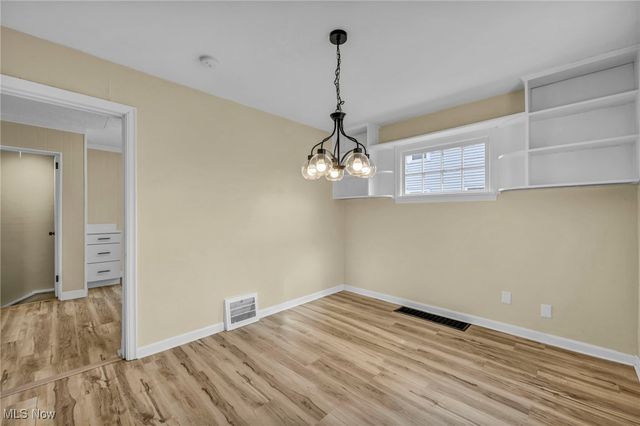 2217 E 32nd Street, Lorain, OH 44055