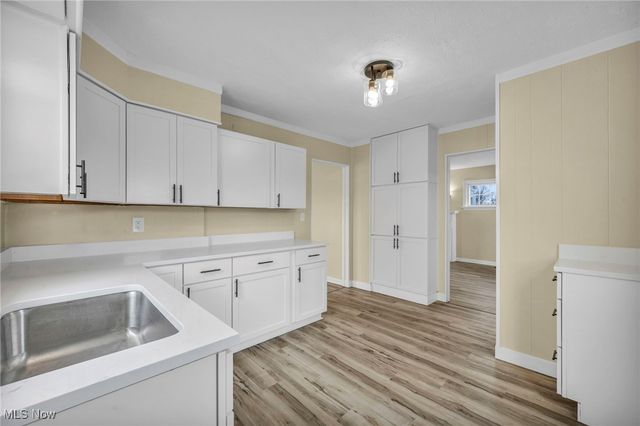 2217 E 32nd Street, Lorain, OH 44055