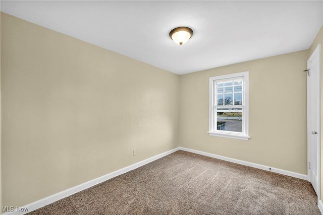 2217 E 32nd Street, Lorain, OH 44055