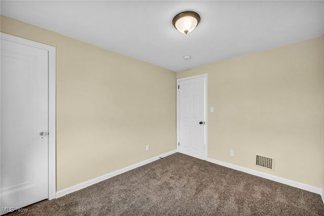 2217 E 32nd Street, Lorain, OH 44055