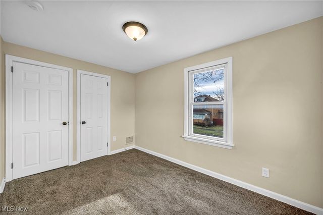 2217 E 32nd Street, Lorain, OH 44055